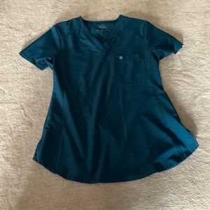 Infinity xsm scrub top